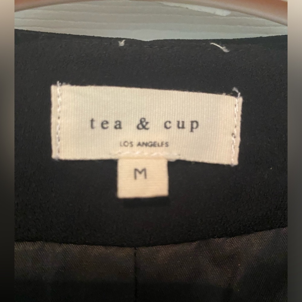 EUC Tea n Cup Women’s Bell Sleeve Blazer - Black, size M - Picture 5 of 6